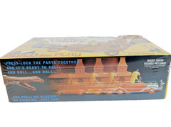 MPC Wacky Races Creepy Coupe 1/25 Scale Build & Play Model Kit Figures MPC936/12