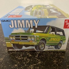 AMT 1/25 1972 GMC Jimmy AMT1219 Plastics Car/Truck NEW Open Box Complete