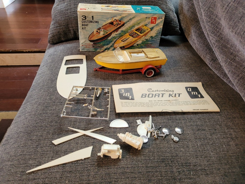 Original ’60’s issue AMT Boat w/Trailer model started in box 1/25 Kit#159 3 in 1