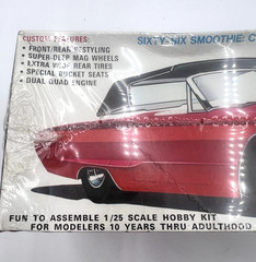 AMT 1966 T-Bird T269 1/25 Model Kit Ford Thunderbird New Sealed Vintage READ
