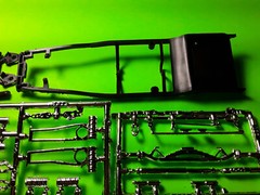 32 1932 Ford Sedan Delivery 1/25 frame chassis chrome rear end axle model parts