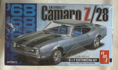 AMT 1968 Camaro Z/28 Plastic 2 in 1 Model Car Kit 1/25 #868, New Sealed