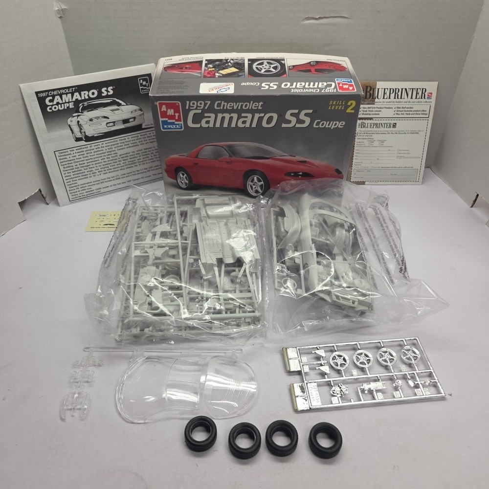 Camaro SS Coupe 1997 AMT USA Made Open Vintage Kit!! LT1 97