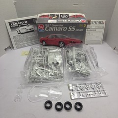 Camaro SS Coupe 1997 AMT USA Made Open Vintage Kit!! LT1 97