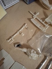 AMT ’68 Chevrolet Camaro Z/28 2 in 1 Customizing 1:25 Model Kit, Partially Toge