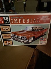 AMT 1959 CHRYSLER IMPERIAL RETRO DELUXE MODEL KIT HARDTOP CUSTOMIZING. Brand New