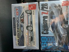 AMT Ford Mustang GT & Chevy Camaro Z/28 1:25 2-in-1 Customizing Kit Lot