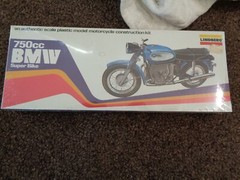 LINDBERG BMW 750cc Motorcycle Plastic Model Kit 1221 Vintage 1975 SEALED!