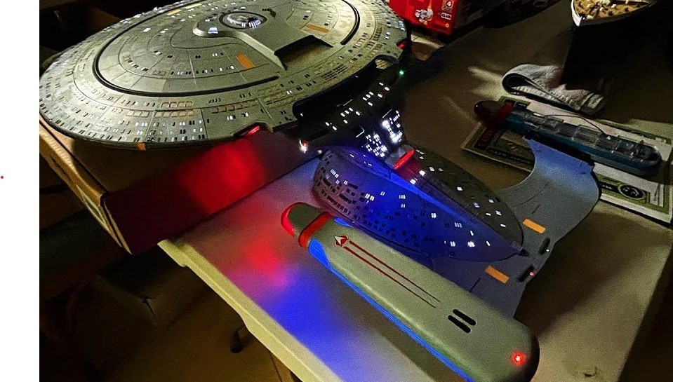 DeAgostini (Fanhome) Star Trek USS Enterprise NCC-1701-D – USA Seller – Stage 18