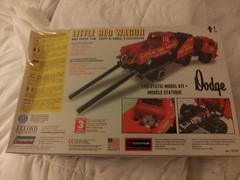 Lindberg 72170 Little Red Wagon Drag Racing Team model kit