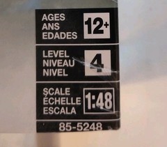 REVELL F 4U-4 CORSAIR AIRPLANE MODEL KIT aircraft 1:48 Scale Skill 4 85-5248 NEW