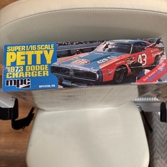 1/16 Richard Petty 1973 Dodge Charger Model New Inbox