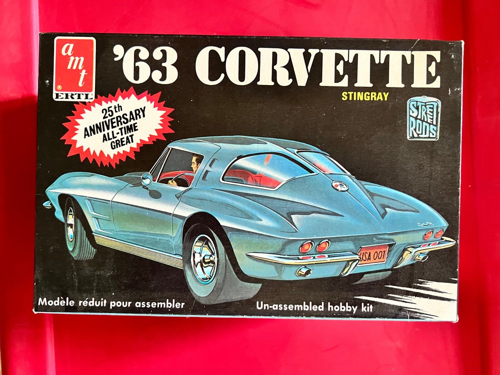 AMT Street Rods 1963 Corvette Stingray 1/25 Plastic Model A163 Open BoX +HOT WHE