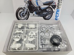TAMIYA 1/12 scale Yamaha RZ350(RZ RD 350) model kit #14004 *Cartograf decals