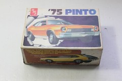1/25 SCALE AMT / ERTL PINTO 75 RARE MODEL KIT MODEL KIT boxed