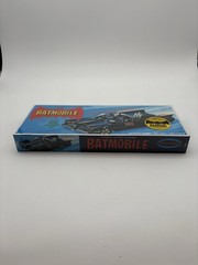 2010 Polar Lights BATMAN Batmobile Model Kit No. POL821 Sku 1