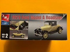 1929 FORD MODEL A ROADSTER MODEL KIT AMT ERTL 1/25 SCALE STARTED HAS EXTRA PARTS