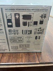 AMT 1965 Bonneville Sport Coupe. 1/25 #AMT1260/12. Customizable Model kit Sealed