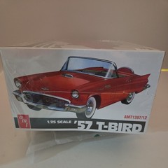 New AMT 1:25 1957 Ford Thunderbird T-Bird Convertible 3-in-1 Model Kit AMT1397