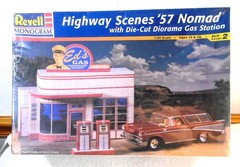 57 Nomad 1/24 Highway Scenes Model Car Kit Gas Station Revell Monogram 1997 NOS