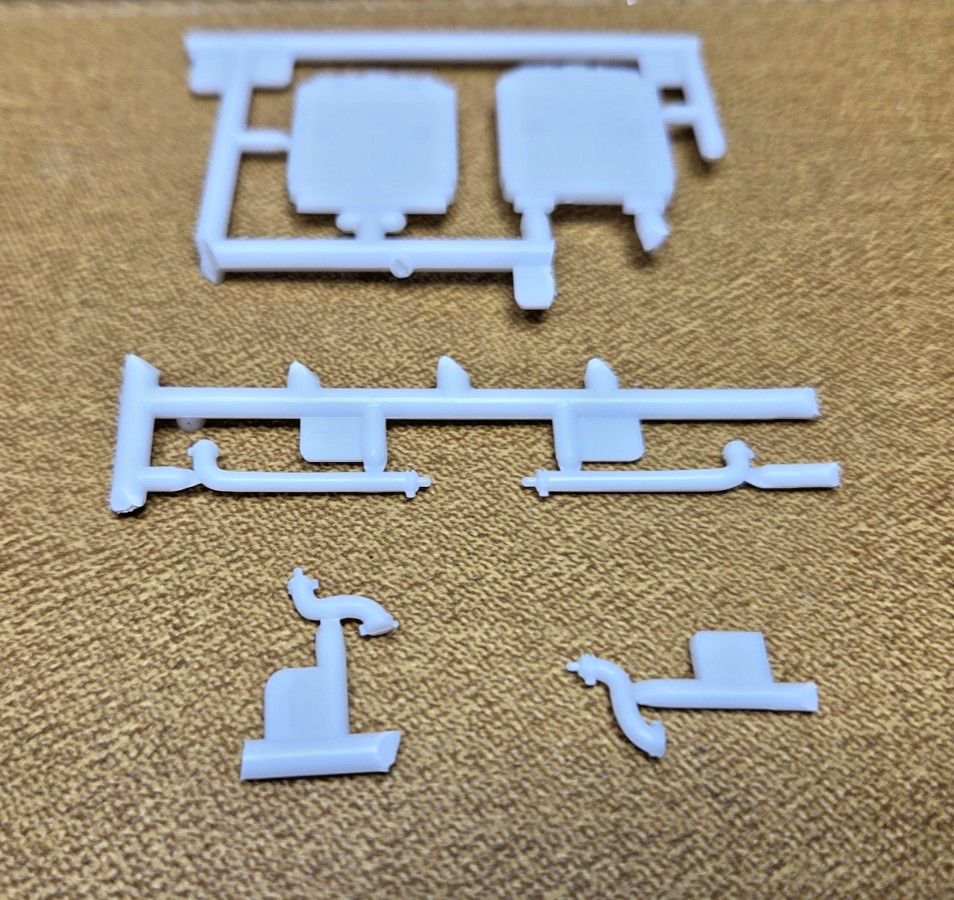 1940 FORD Standard Coupe RADIATOR & HOSES 1/25 Scale Monogram NEW Model PARTS