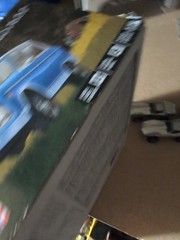 Revell 85-4320 Ford Bronco 4X4 TRUCK 1/25 Model Car Mountain KIT FS