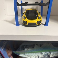 4 post model car lift 1:24 1:25 scale KIT Diorama Assembly required. Paintable!