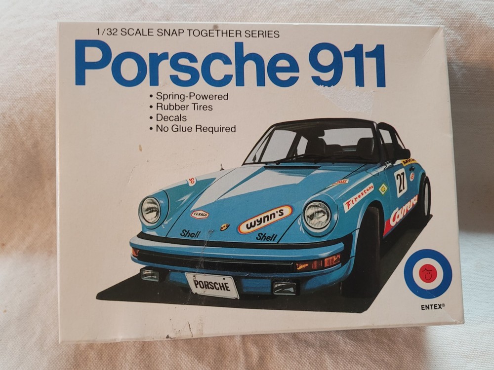 ENTEX #9100 PORSCHE 911 CARRERA – 1/32 SCALE MODEL KIT Snap Kit Unbuilt!