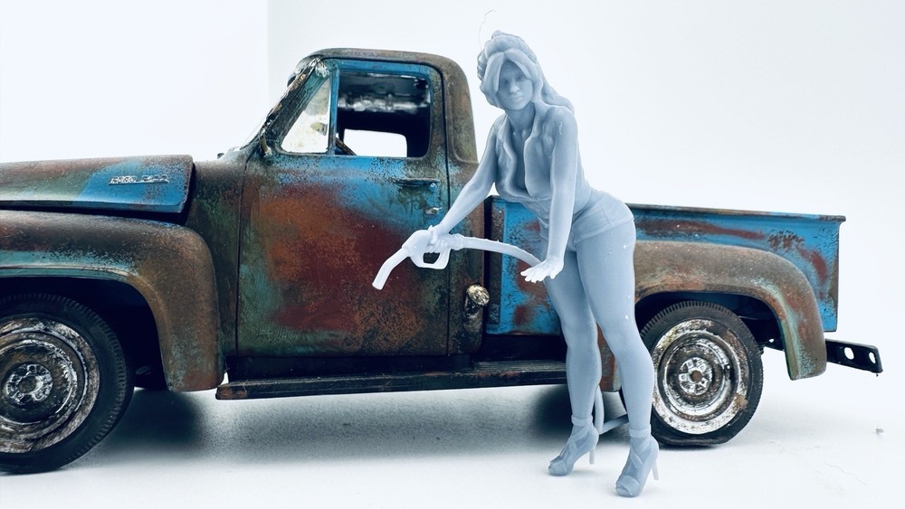 Gassy Gloria 3d printed for model car diorama