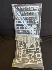 Soviet 122mm Howitzer M30 Trumpeter 1:35 Model Kit 02343 Open Box Sealed Parts
