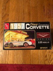 AMT 1957 Chevy Corvette Convertible Model Kit 1:25 Culture Series Sealed 1016/12