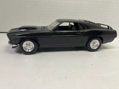 1/25-1/24 1969 FORD MUSTANG BOSS BLACK BUILT PARTS MODEL CAR KIT
