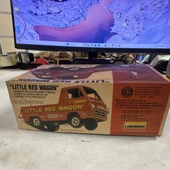 Lindberg Little Red Wagon Dodge Pickup 1:25 Plastic Model Kit Skill 2 MPN 72158