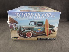 Revell ’37 Ford Pickup with Surfboard – 1:25 Scale Plastic Model Kit 85-4516