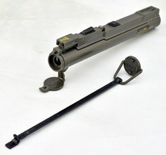 TomyTec Little Armory 1/12 LA106 M72LAW Anti Tank RPG Shoulder Plastic Model Kit