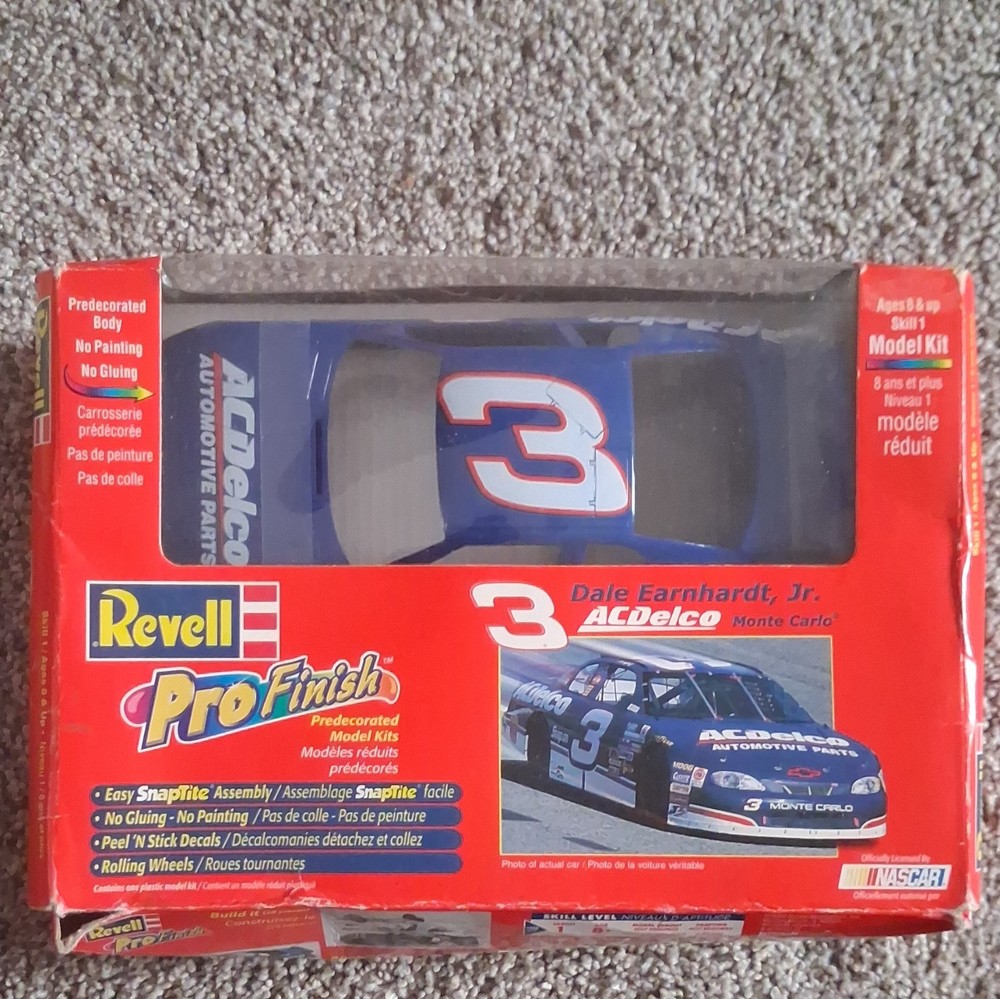 Revell Pro Finish Dale Earnhardt Jr #3 ACDelco Monte Carlo 1:64 Model Kit