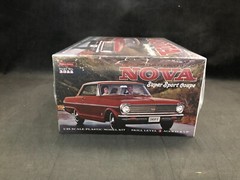 Moebius 1965 Chevrolet Chevy II Nova Super Sport Coupe 1:25 Scale Model Kit 2322