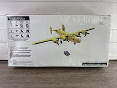 New Atlantis Models 1:92 B-24J Bomber Buffalo Bill Model Airplane Kit H218 Seald