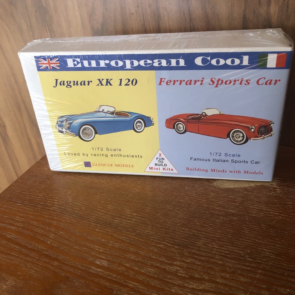 GLENCOE #3604 MINIKITS JAGUAR XK120 AND FERRARI IN 1/72ND SCALE (NEW IN BOX)