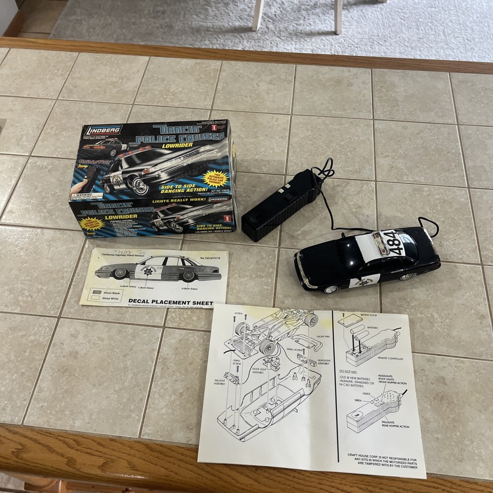 Vintage 1990s Lindberg Dancin’ Police Cruiser Lowrider w/ Box AS IS READ