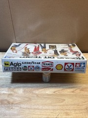 Racing Pit Team 1/20 Scale Tamiya Sealed Plastic Model Kit 2011 8 Figures Japan