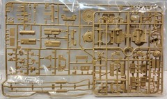 Tamiya 1/35 Model Kit Schwerer Zugkraftwagen 18t Sd.Kfz.9 FAMO WWII German Army