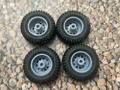 1/24 Scale: 18-Inch “Off-road Vector” Wheels W/ Mud Tires; Jeep, Resin 1/25