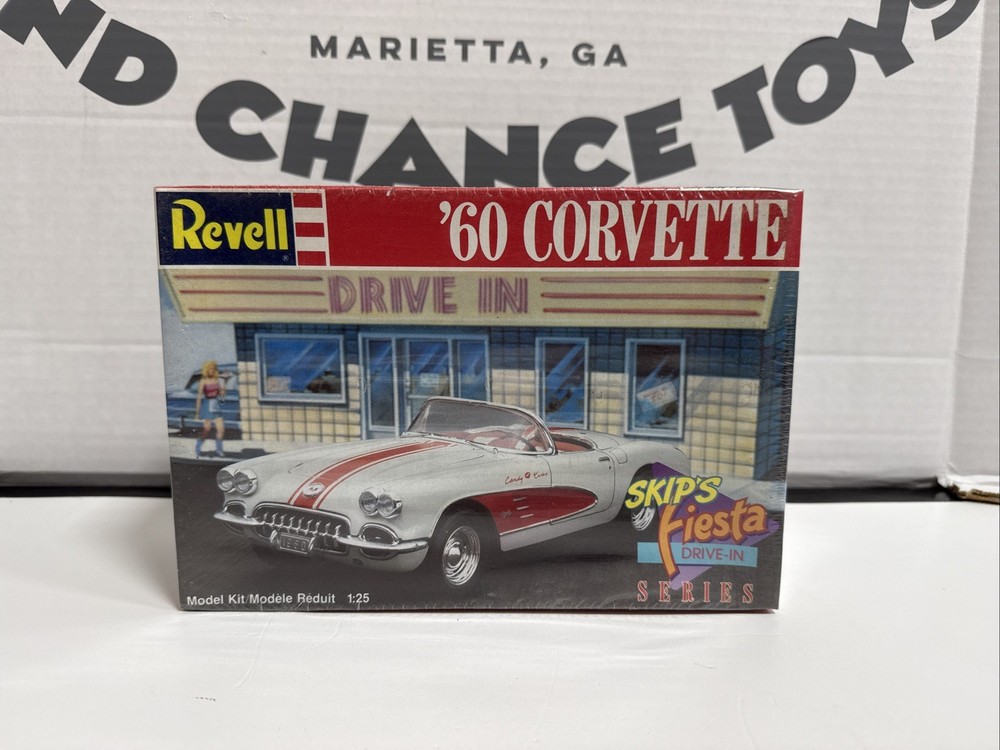 1988 Revell 1960 / ’60 Corvette Skip’s Fiesta Series 1:25 Model Kit – Sealed