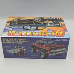 MPC 1984 Deserter GMC Pickup Truck Model Kit 1:25 Scale 4×4 MPC847 Sealed