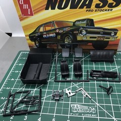 72 Nova SS Interior w Roll Bar 4 Speed Shifter Guages AMT 1:25 LBR Model Parts