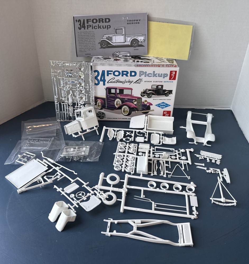 ✨SKILL 2 MODEL KIT 1934 FORD PICKUP TRUCK 3-IN-1 “TROPHY SERIES” 1/25 AMT NIOB