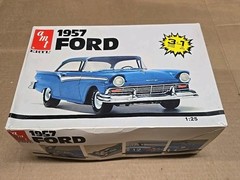 Amt/Ertl 1957 Ford 3 in 1 Model Kit 1/25 Open Box READ DESCRIPTION