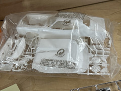 VTG Revell ’71 Hemi Cuda Street Machine 1:24 Model Kit 85-2984 Parts Sealed