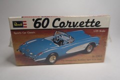 Revell 60 Corvette 1/25 Scale Model Kit H-1203 Factory Sealed Sports NOS B16